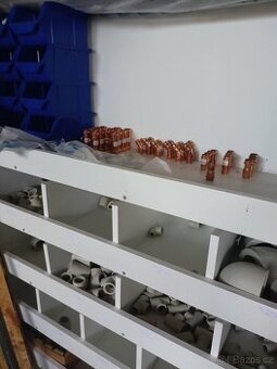 Instalatérský materiál, podlahové topení, záchody