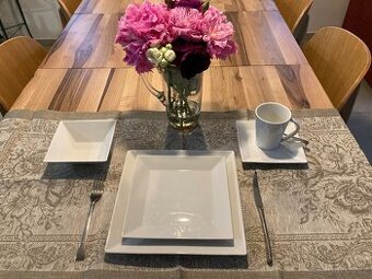 Nový bílý porcelán