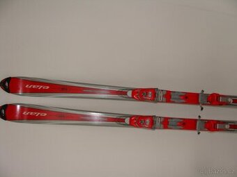 Lyže Elan a přeskáče Nordica