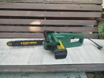 Elektrická pila Black Decker