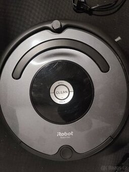 Roboticky vysavač