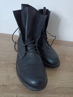 Dámské kotníkové boty