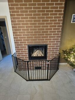 Tectake zábrana ke krbu Agni, černá