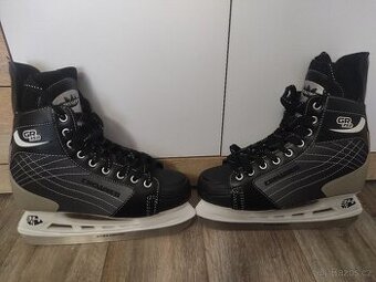 Lední brusle velikost 42