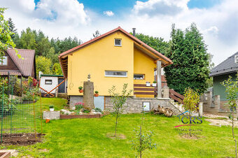 Kompletně zrekonstruovaná chata k trvalému bydlení - Říčany