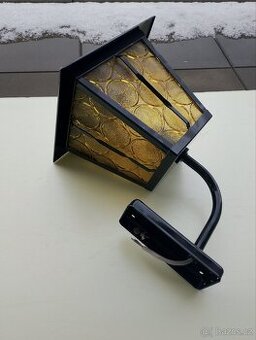 Venkovní nástěnná lampa