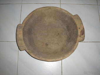 stará dřevěná mísa   dekorace