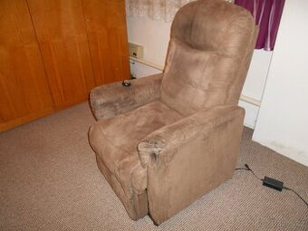 elektrické relaxační křeslo