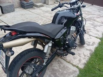 Yuki CSR 250 i.  2011  17 500km