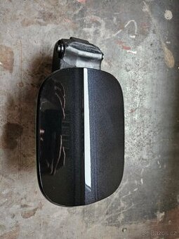 Víko nádrže Octavia 3