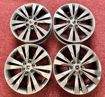 6x114,3 R18 originál Mercedes X-Class X470