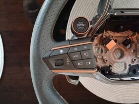 Volanty Seat,Audi,Cupra krásné použité plně funkcni