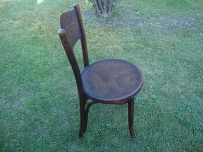 Starožitná dřevěná židle Thonet Fischel 1 na renovaci