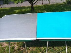 Stůl na stolní tenis, ping pong