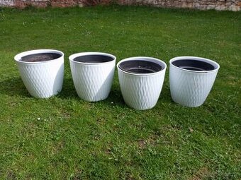4x bílý obal na květináč + květináč