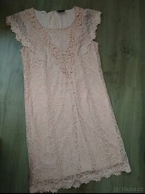 Krajkové šaty na příležitosti M 38 Vila Clothes