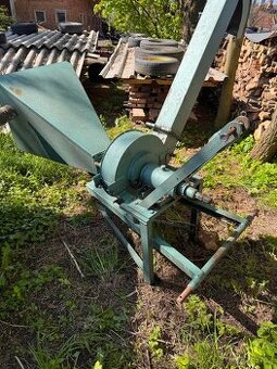 Štěpkovač za traktor - 1