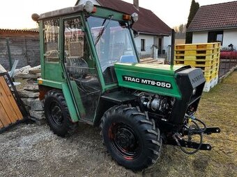 malotraktor MT8-050