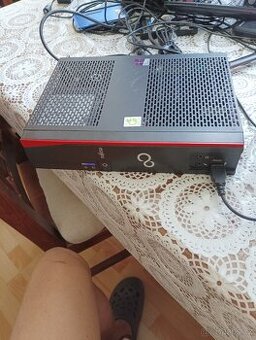 Mini PC. Fujitsu esprimo A525-L