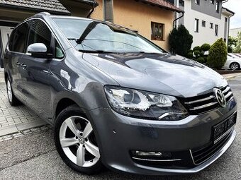 VOLKSWAGEN SHARAN 2.0TDI DSG,KŮŽE,XENONY,KAMERA,TAŽNÉ,7MÍST,