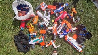Prodám 15ks pistolí nerf