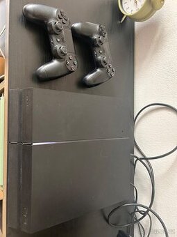 PlayStation 4 - 1TB