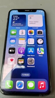 iPhone XS 64GB + pouzdro