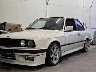 Bmw e30 coupe