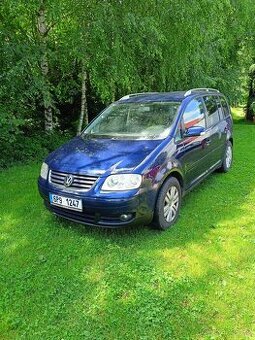 prodám Volkswagen Touran 2,0 FSI