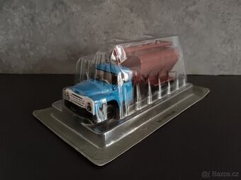 Kultovní náklaďáky 1:43 / 1