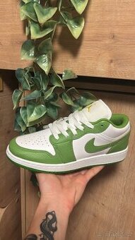 Nike Air Jordan 1 Low SE BG