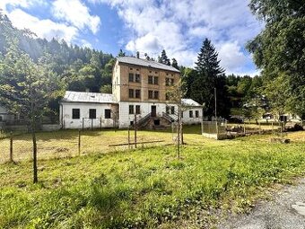 Ojedinělá nabídka objektu k rekonstrukci se zahradou o celko