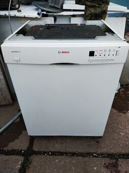 Prodám dig. myčku zn. BOSCH o šíři 60 cm---DOVEZU--