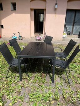 Set stůl + 5 židlí