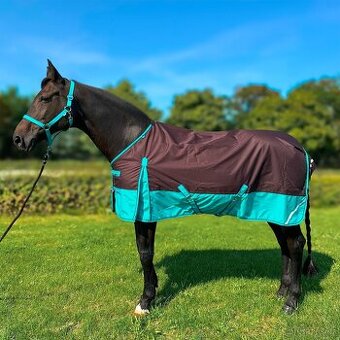 Nová výběhová nepromokavá deka 50g