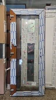 DVĚŘE VCHODOVÉ PVC - 850x2105 - ZL.DUB/ZL.DUB