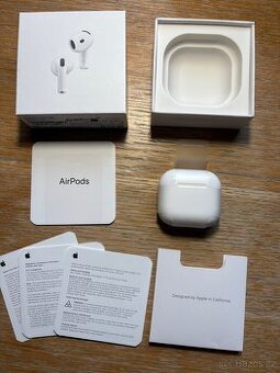 Airpods 4 s potlačením zvuku