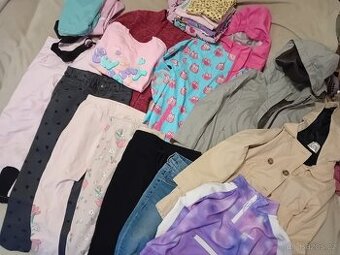 Sada dívčího oblečení