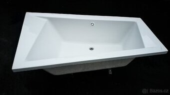 Akrylátová vana zkosená
