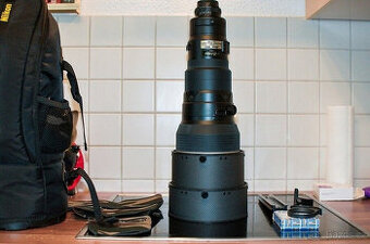 Objektiv Nikon AF-S 400 mm f/2,8D II ED ve velmi dobrém stav