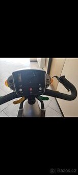 Elektrický invalidní vozík