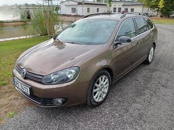VW Golf VI kombi 2,0 103 kw po 1. majiteli z DE