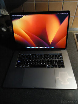 MacBook Pro 15" TouchBar