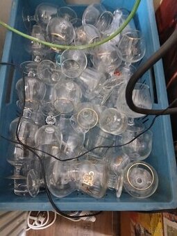 RETRO SKLENICKY NA  VINO