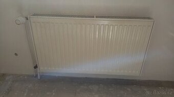 Radiátor deskový, demontovaný
