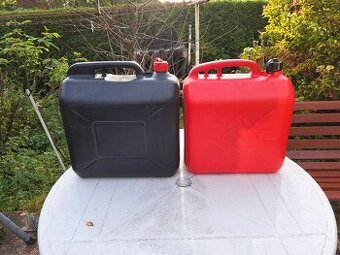 Kanystry na PHM (benzín, nafta apod.)