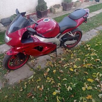 Prodám Kawasaki zx9r
