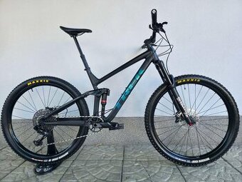 Horské kolo Trek Slash 8 2020 29″