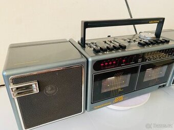 Radiomagnetofon Grundig Party Center 2200, rok 1987