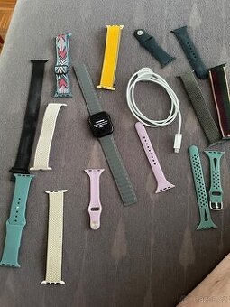 Apple Watch 7 45mm + hodně příslušenství